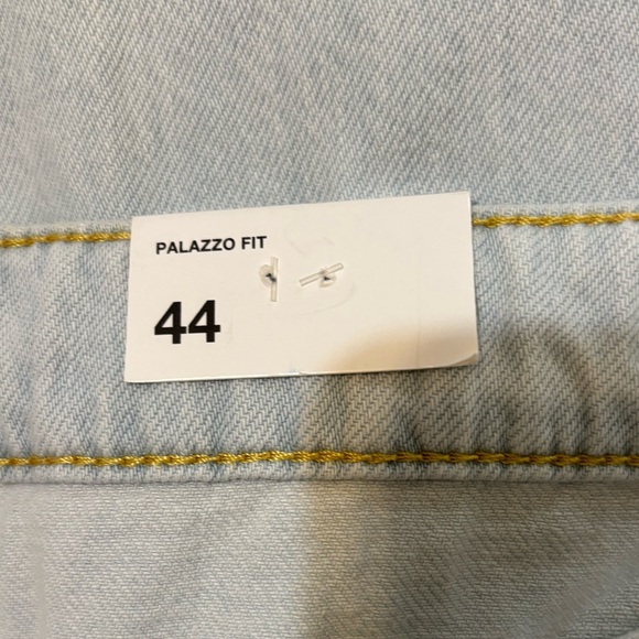 Zara High Waist Palazzo Fit Jeans in Light Blue Size 12. NWT - Picture 9 of 14